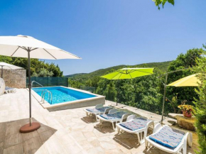 House Ko an-Four Bedroom Villa with Terrace and Swimming Pool